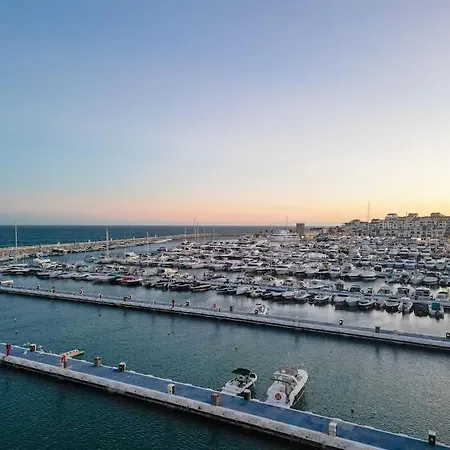 Puerto Banus Front Line 2 Bedroom Lägenhet Marbella