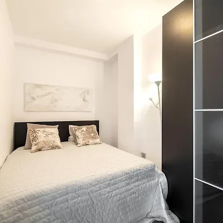Lejlighed Puerto Banus Front Line 2 Bedroom *