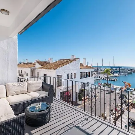 Lägenhet Puerto Banus Front Line 2 Bedroom